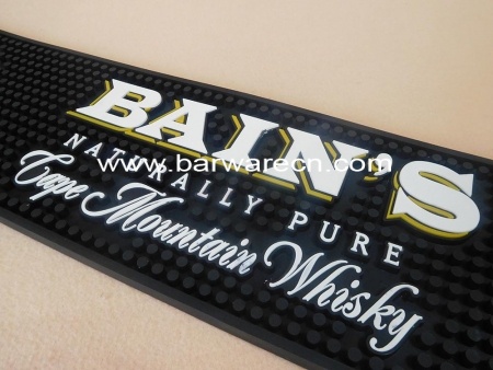 Çin'de kişiselleştirilmiş logo yumuşak pvc bar demiryolu mat 