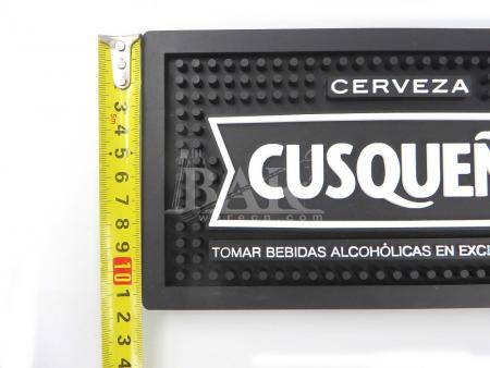 Cusqunea esnek pvc servis mat kaymaz siyah beyaz mat 